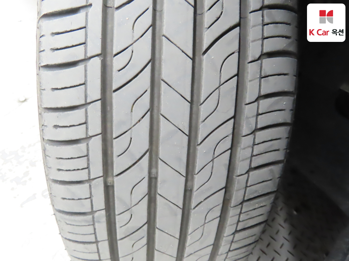 Hyundai Sonata 2023 - Image 32