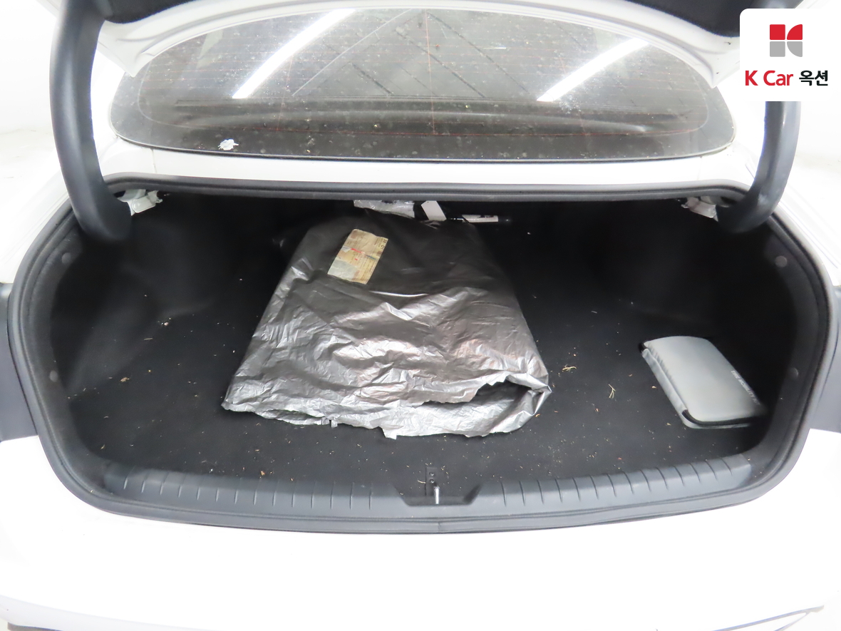 Hyundai Sonata 2023 - Image 26