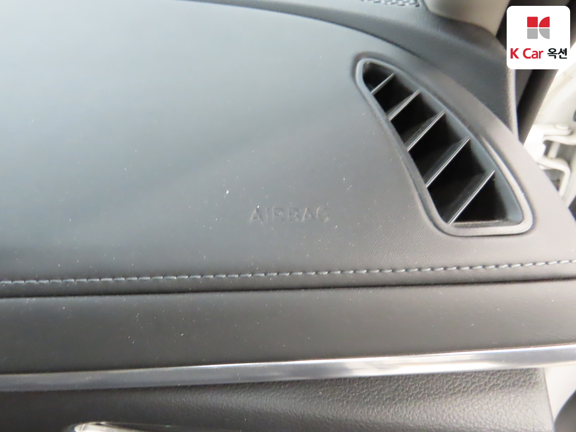 Hyundai Sonata 2023 - Image 31