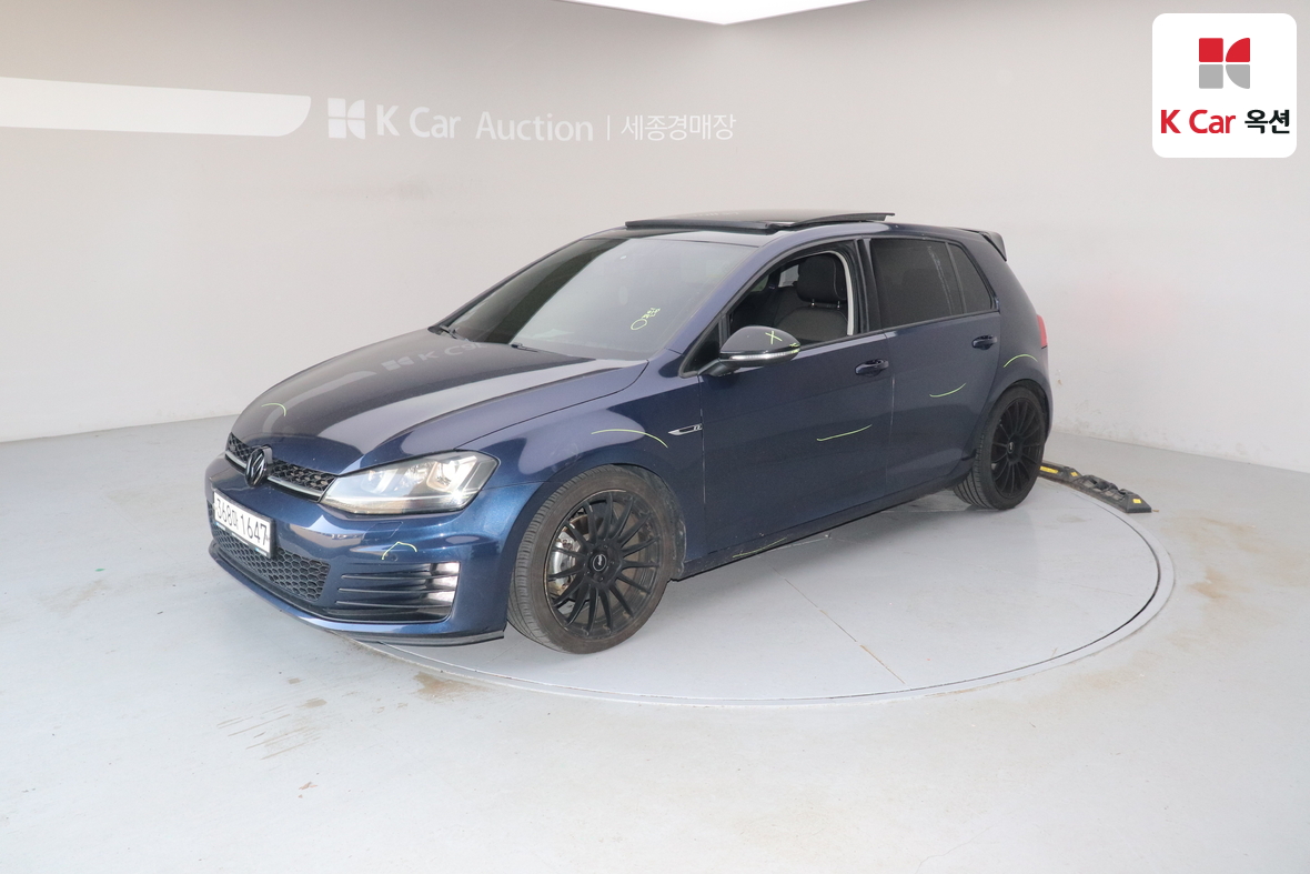 Volkswagen Golf 2015 - Image 1
