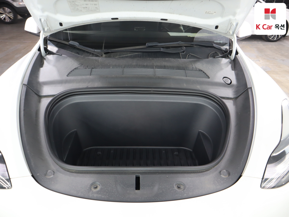 Tesla 모델 2022 - Image 32
