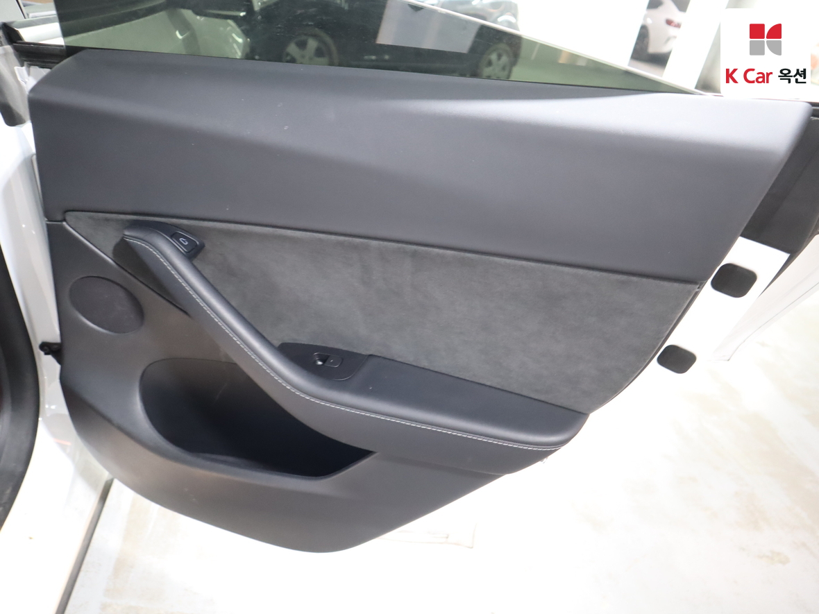 Tesla 모델 2022 - Image 27