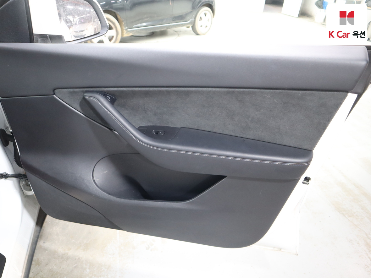 Tesla 모델 2022 - Image 29