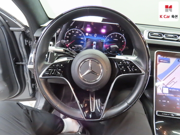 2022 - mercedes-benz s580l