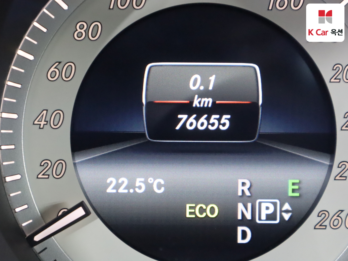 Mercedes-Benz E-Class 2016 - Image 4