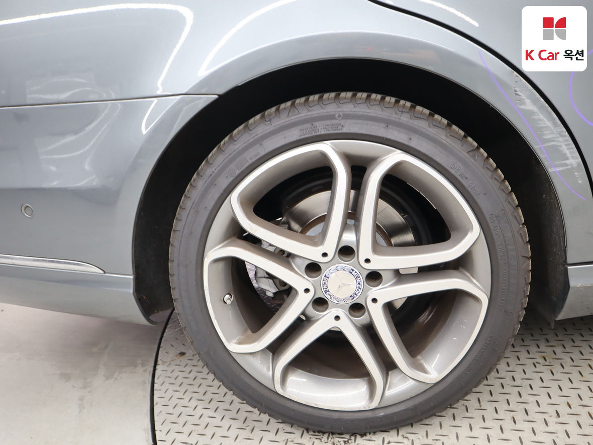 Mercedes-Benz E-Class 2016 - Image 46