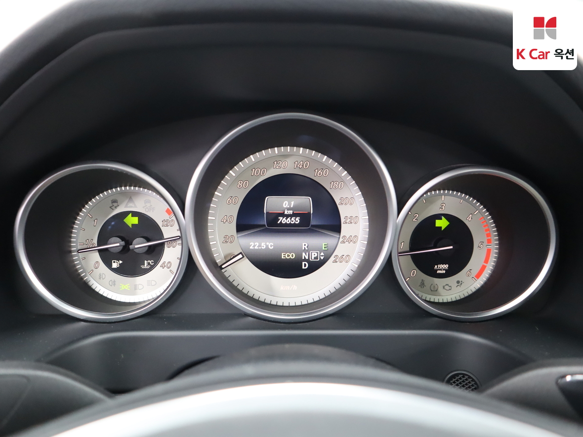 Mercedes-Benz E-Class 2016 - Image 5