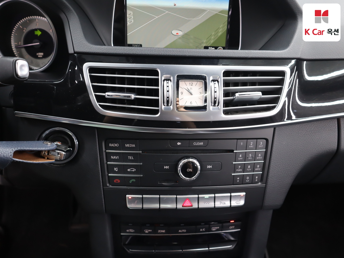 Mercedes-Benz E-Class 2016 - Image 15