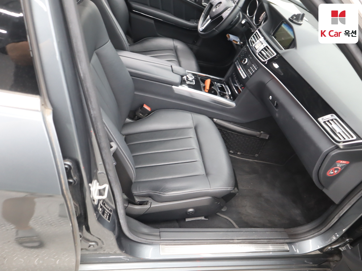 Mercedes-Benz E-Class 2016 - Image 31