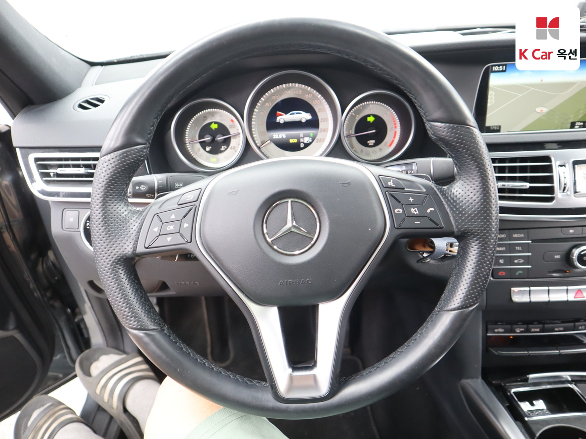 Mercedes-Benz E-Class 2016 - Image 10