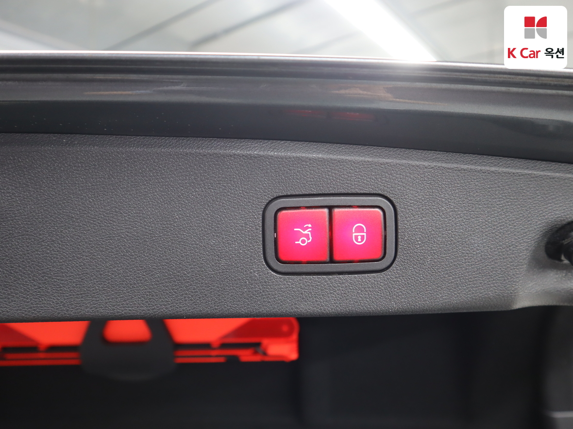 Mercedes-Benz E-Class 2016 - Image 27