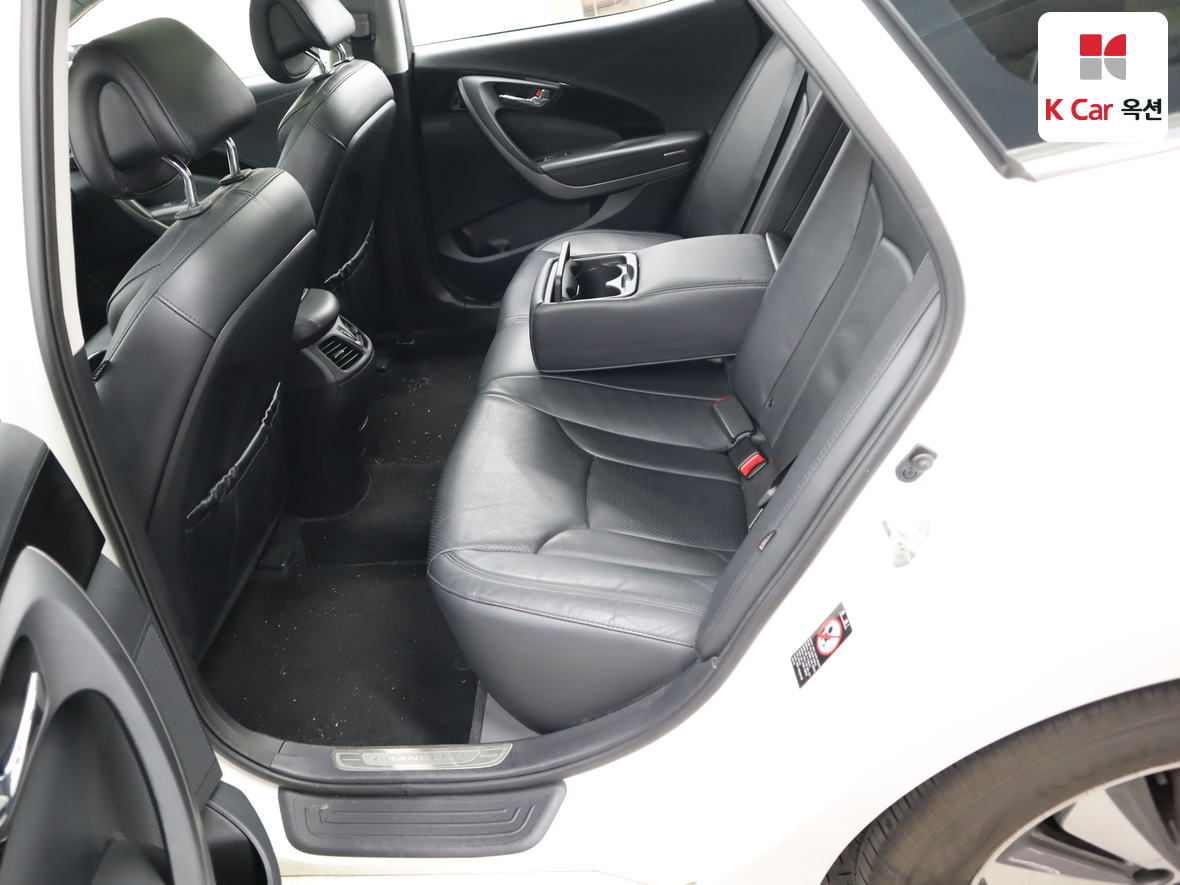 هيونداي أزيرا 2015 - صورة 26