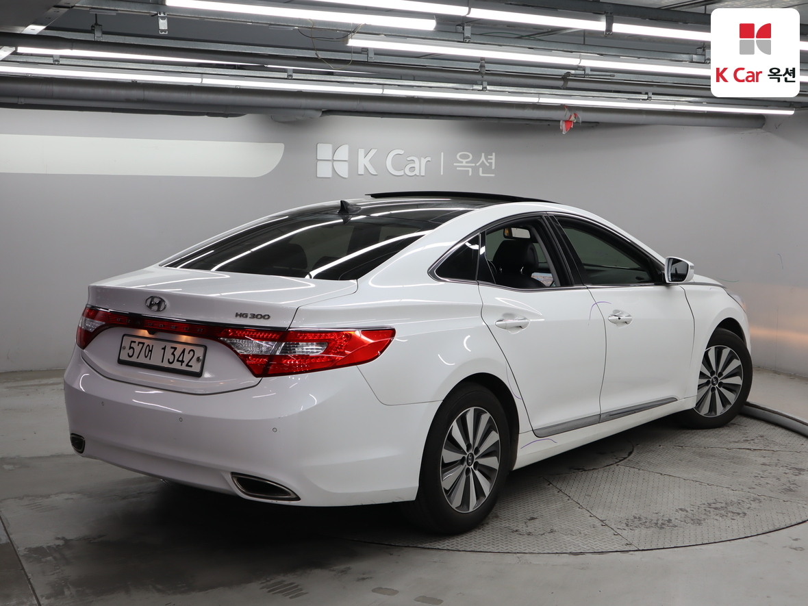 هيونداي أزيرا 2015 - صورة 2