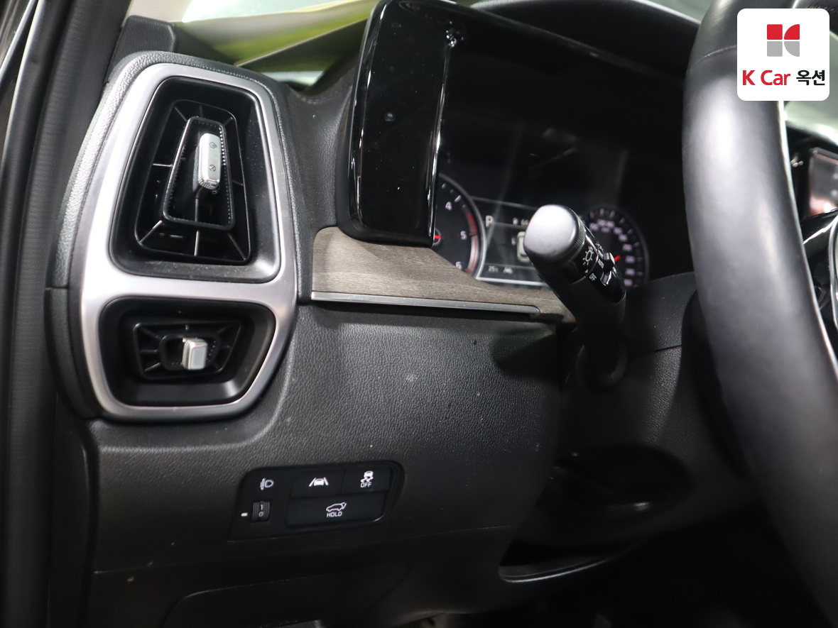 Kia Sorento 2023 - Image 9