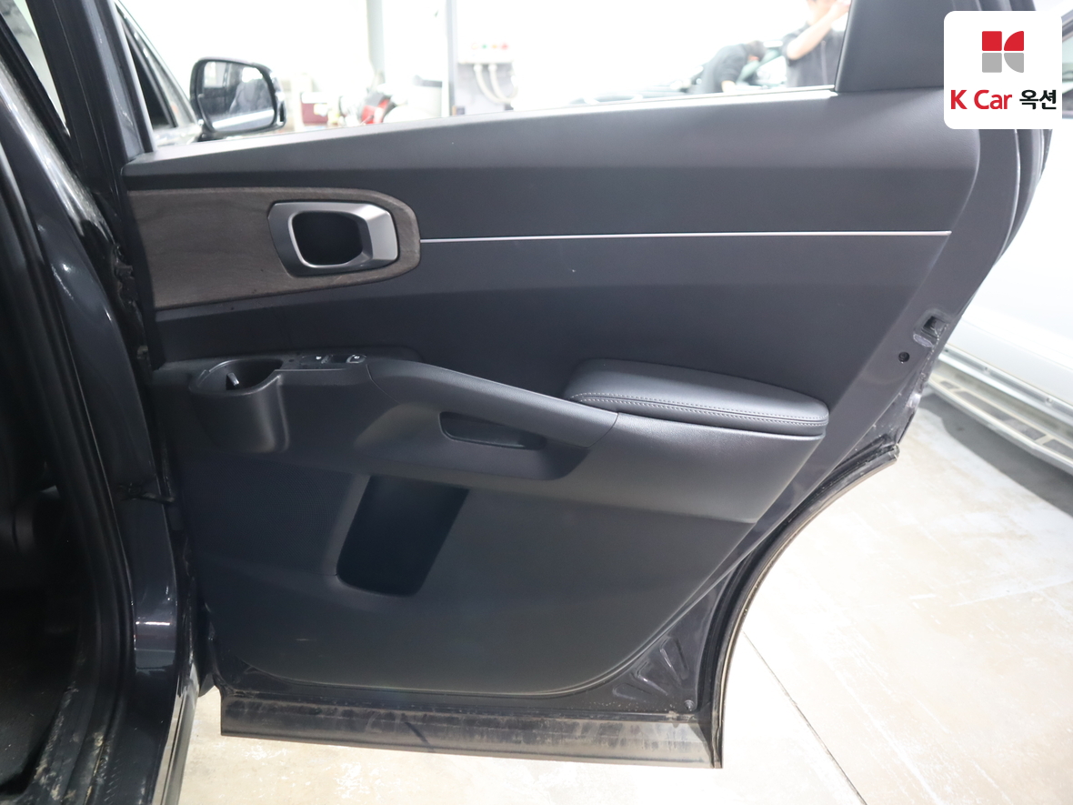 Kia Sorento 2023 - Image 28