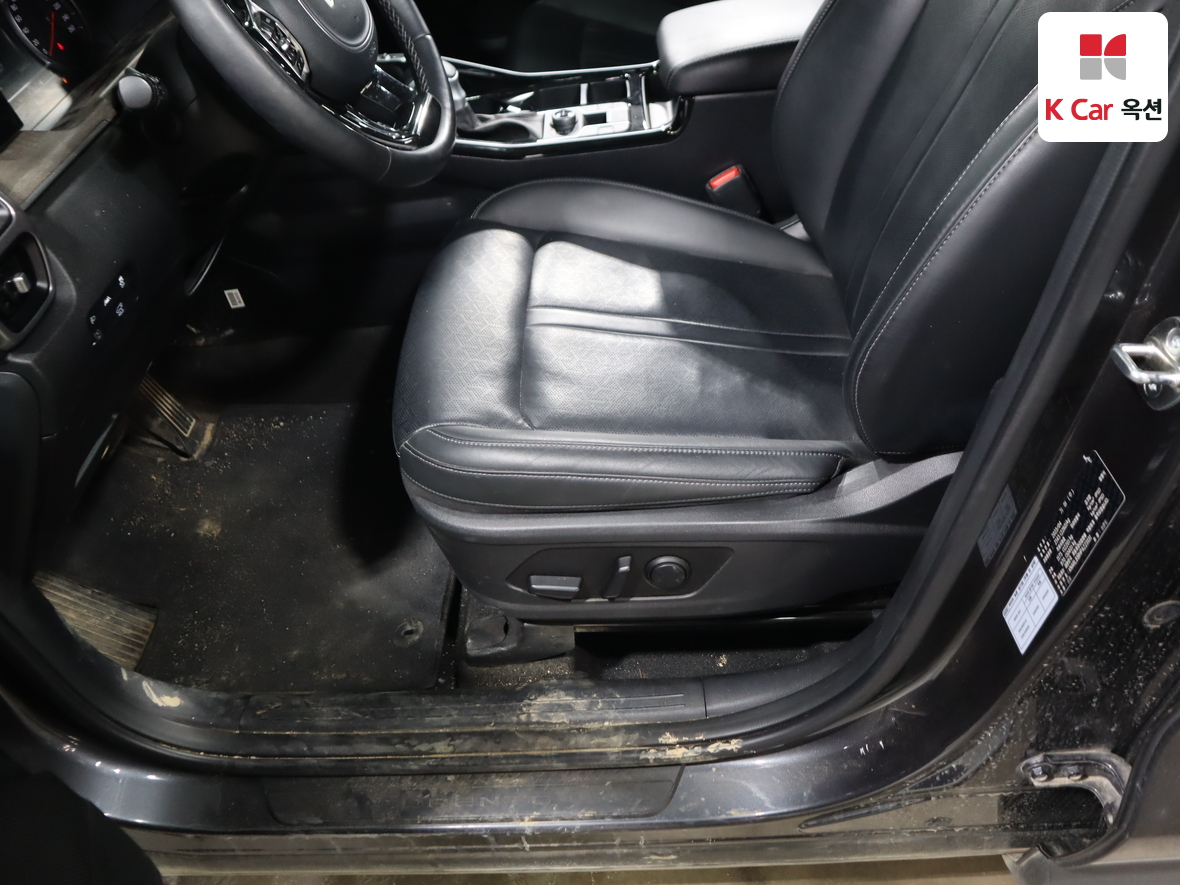 Kia Sorento 2023 - Image 18