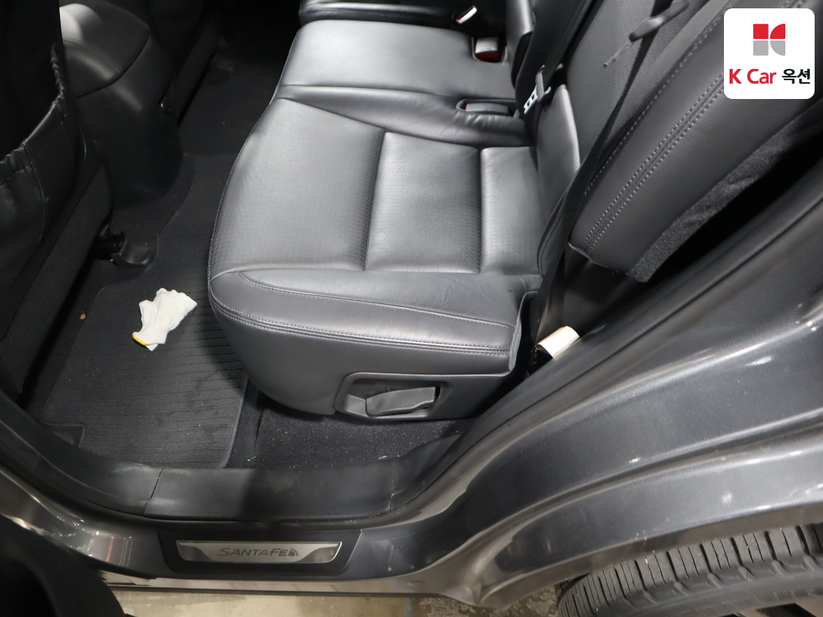 هيونداي سانتافي 2013 - صورة 25