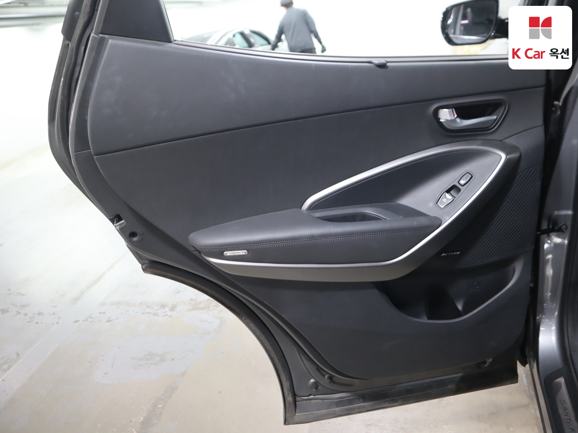 هيونداي سانتافي 2013 - صورة 24