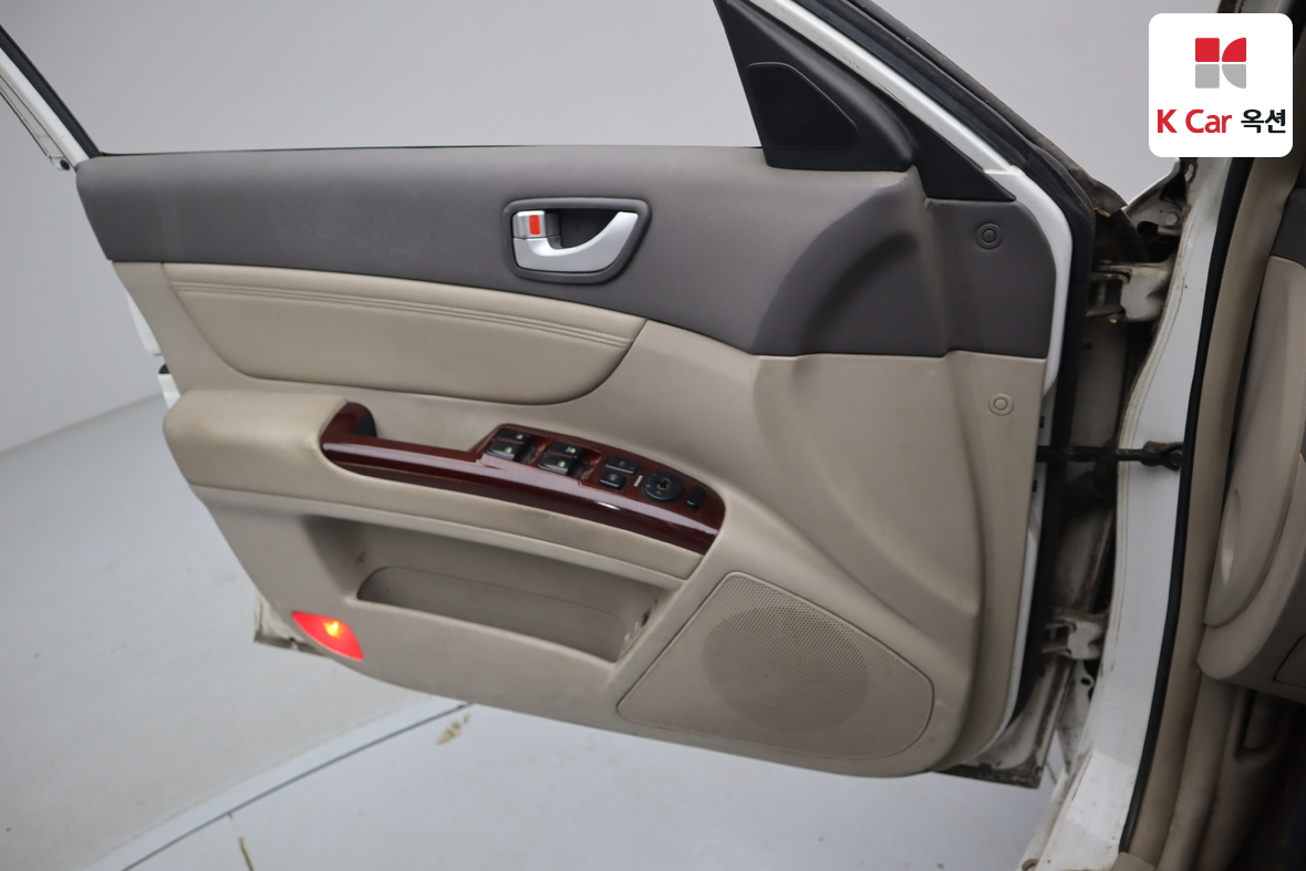 Hyundai Sonata 2007 - Image 8