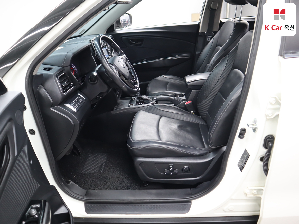KG Mobility Tivoli - 18
