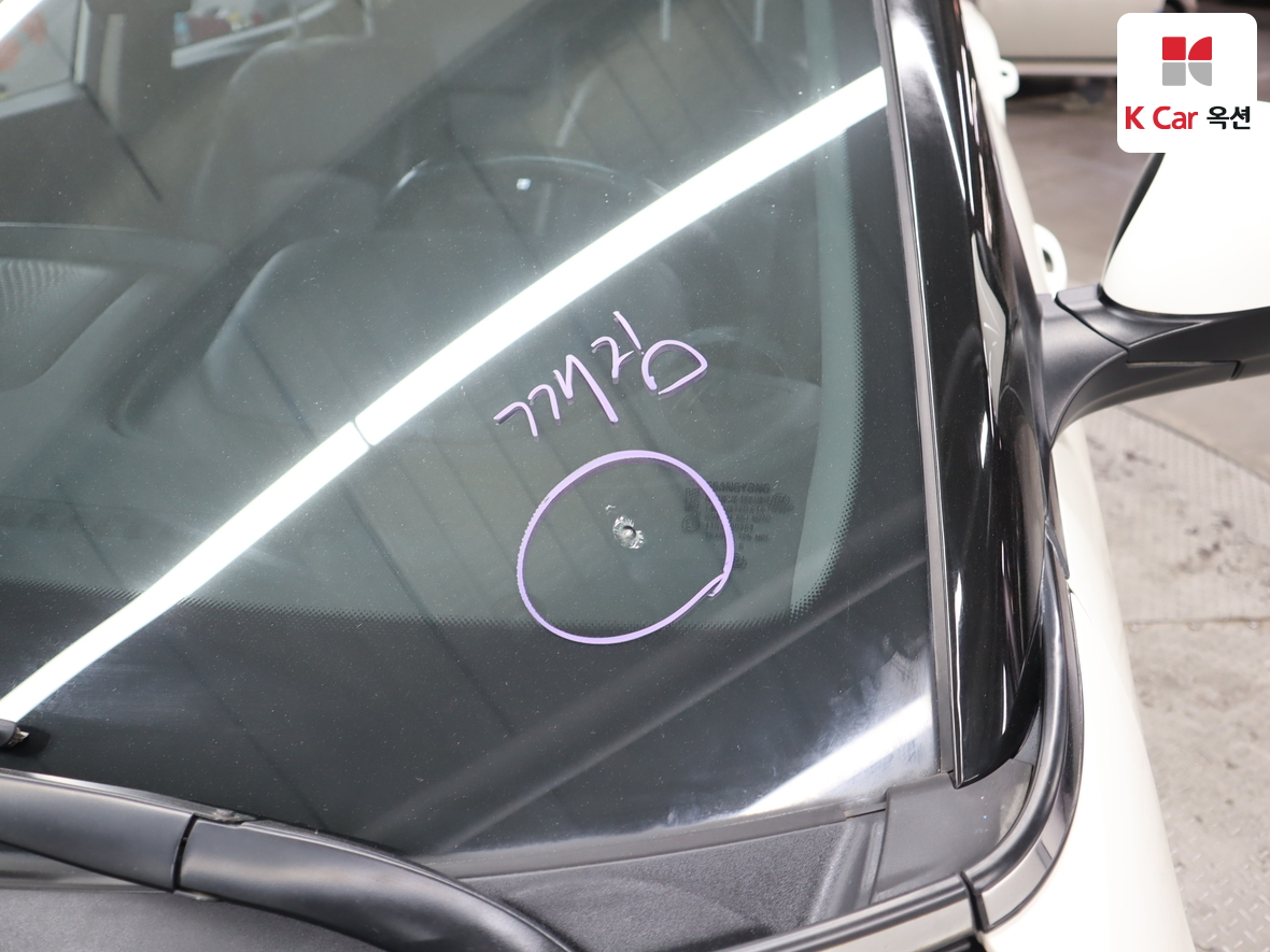 KG Mobility Tivoli - 36