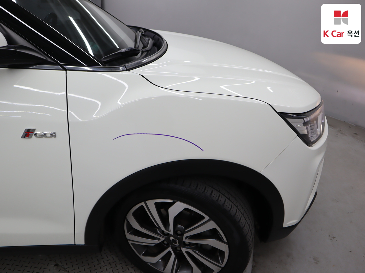 KG Mobility Tivoli - 42