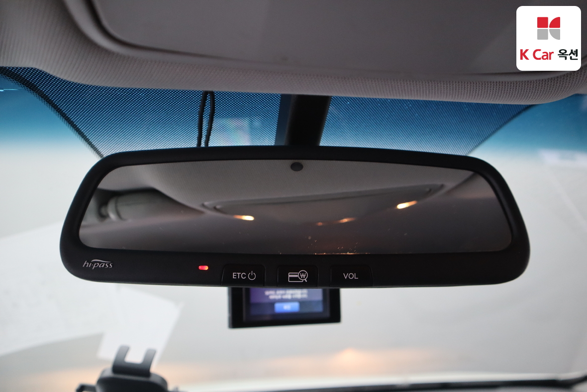 Hyundai Santa Fe 2016 - Image 12