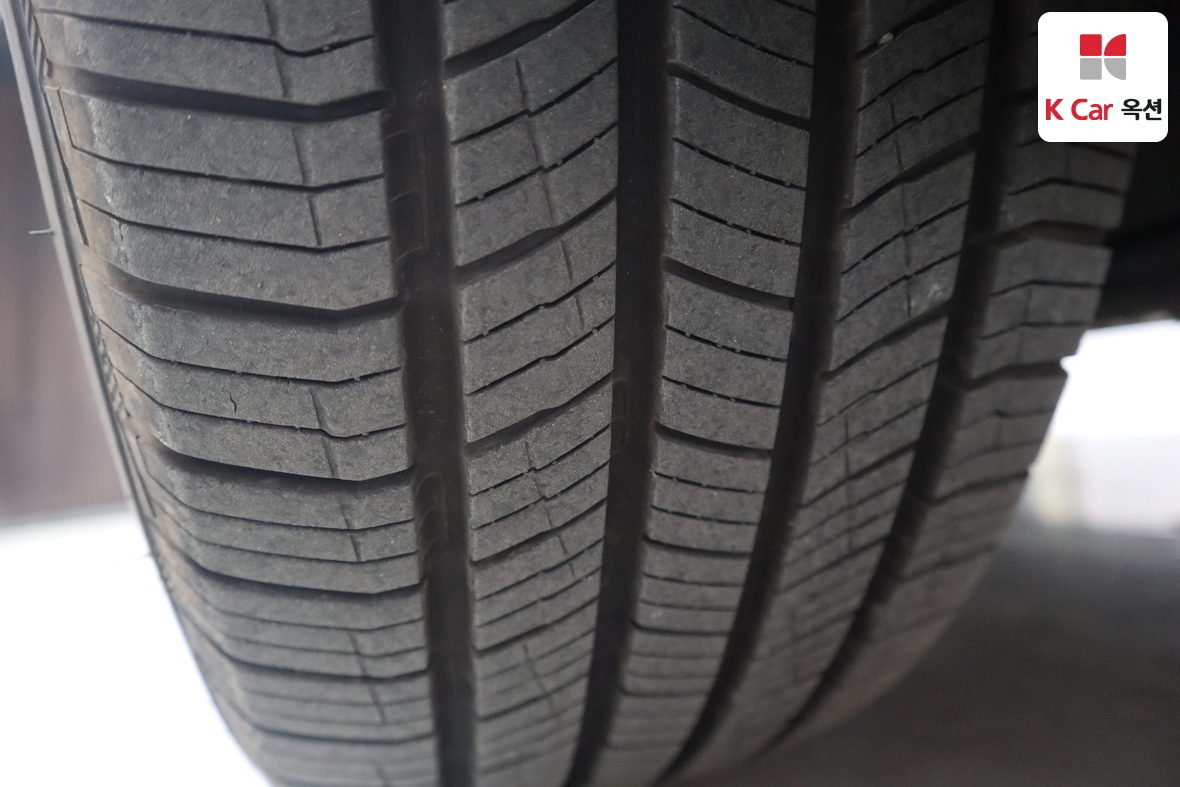 Hyundai Santa Fe 2016 - Image 30