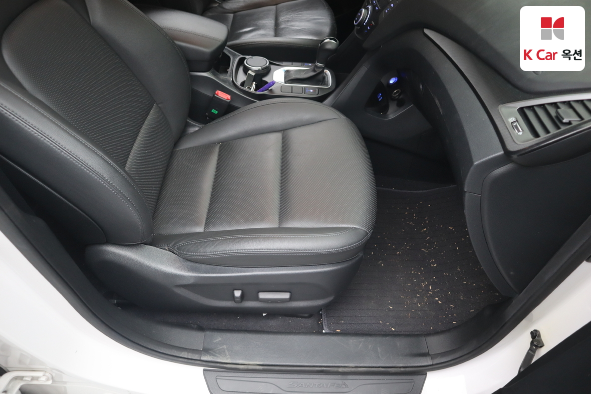 Hyundai Santa Fe 2016 - Image 28