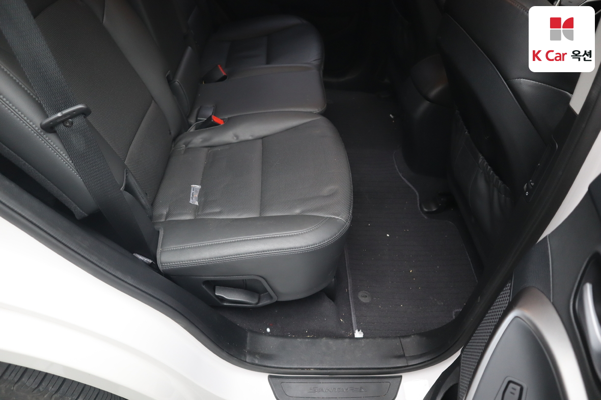 Hyundai Santa Fe 2016 - Image 26