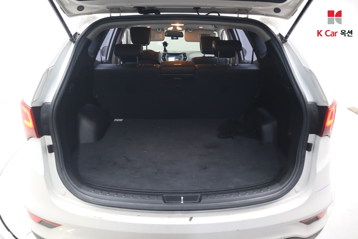 Hyundai Santa Fe 2016 - Image 23
