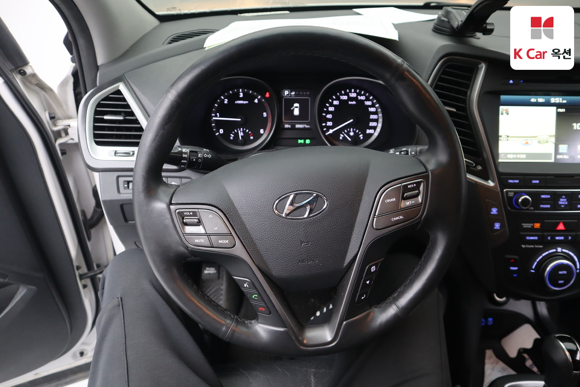 Hyundai Santa Fe 2016 - Image 10