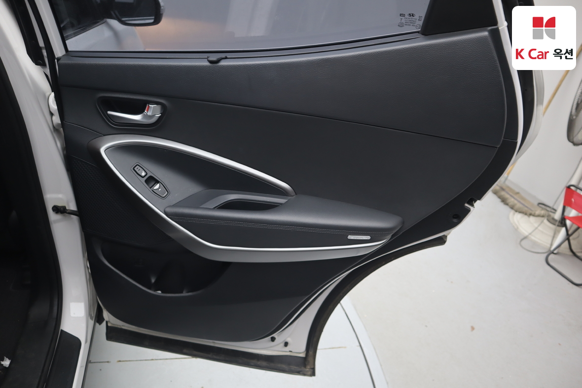 Hyundai Santa Fe 2016 - Image 25