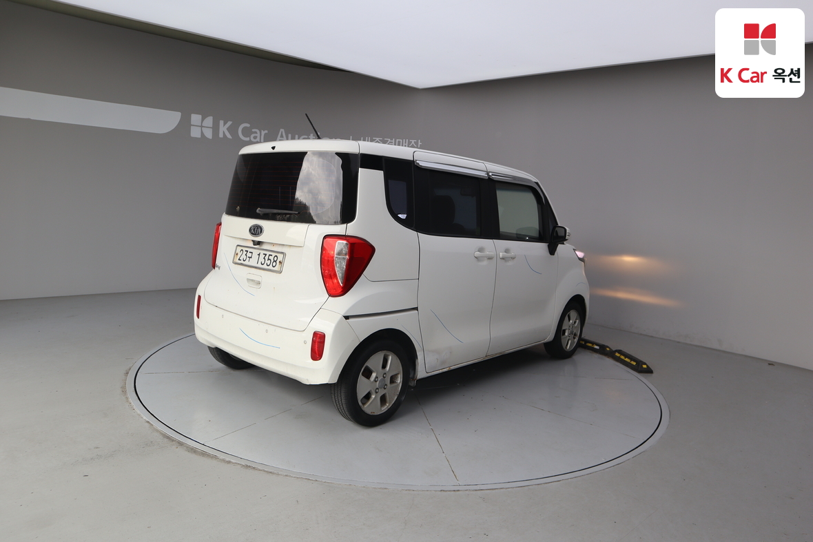 Kia Ray 2012 - Image 2