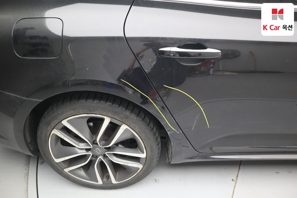 Renault Samsung SM6 - 35