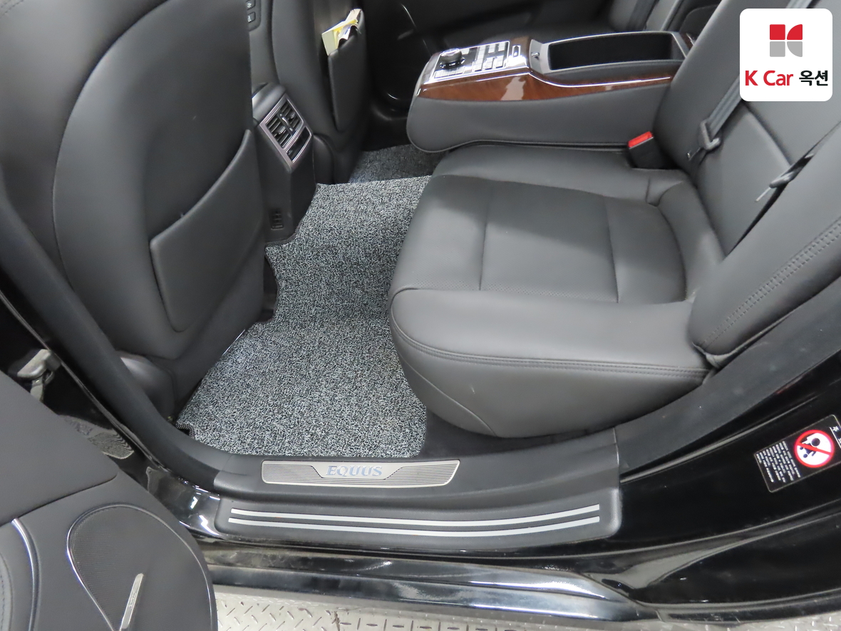 هيونداي إيكوس 2014 - صورة 23