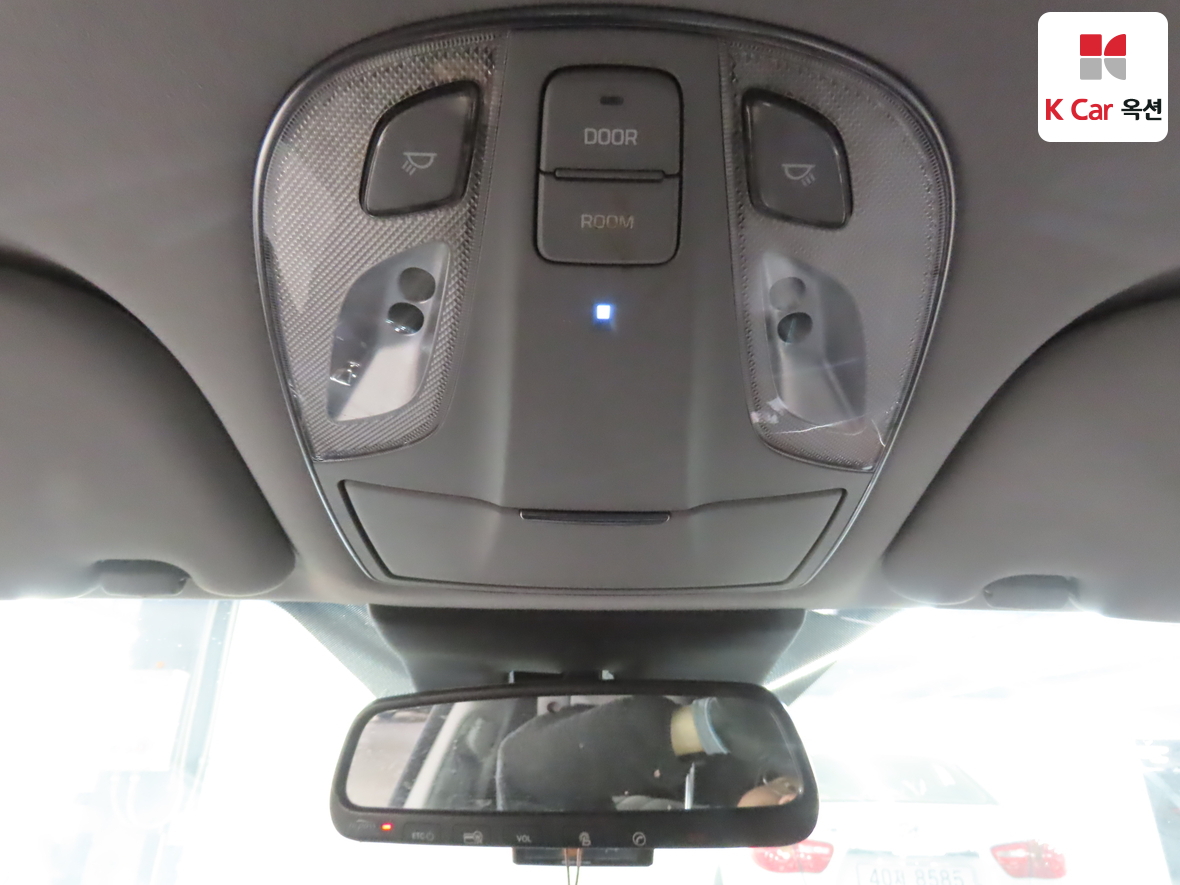 هيونداي إيكوس 2014 - صورة 12