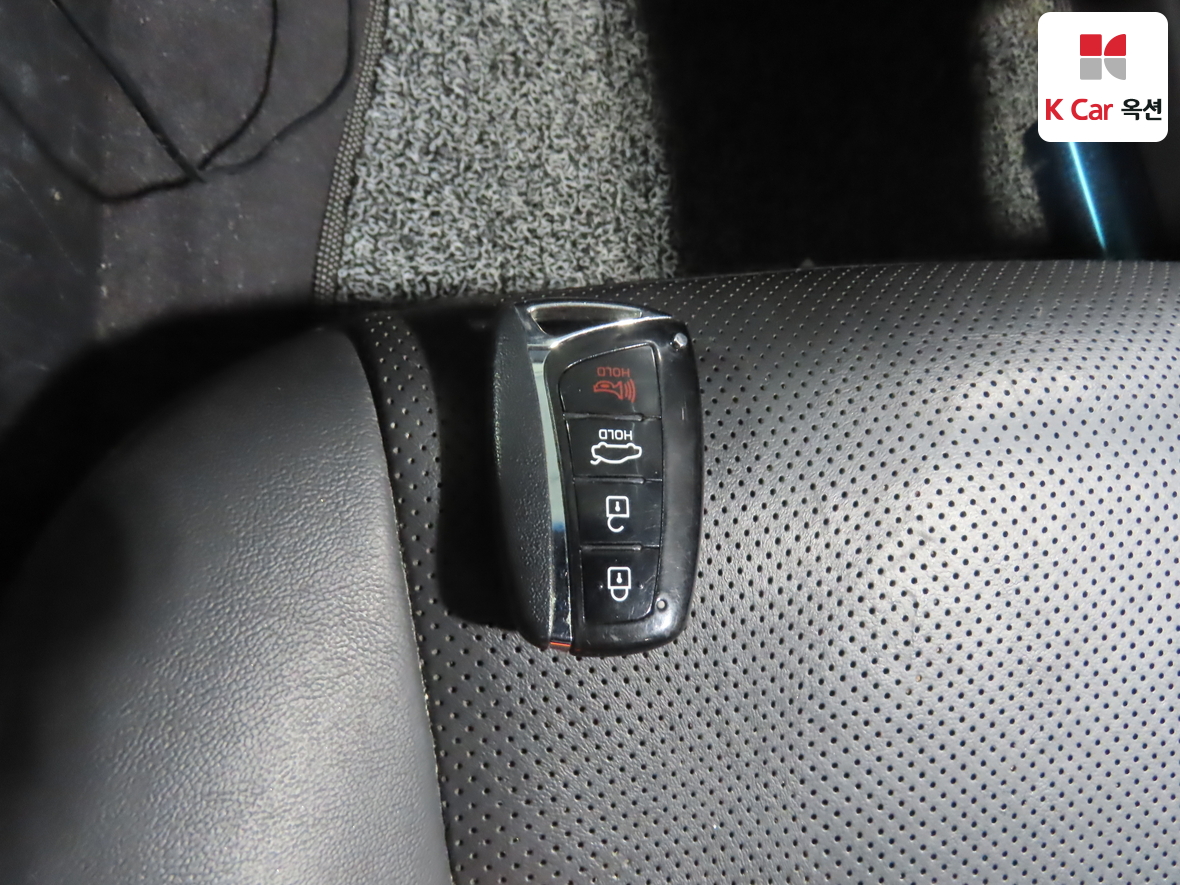 هيونداي إيكوس 2014 - صورة 17