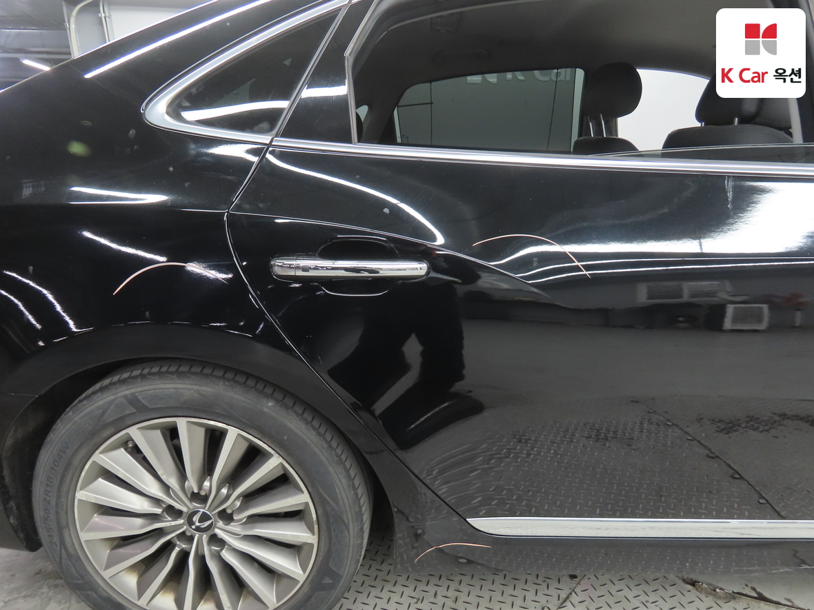 هيونداي إيكوس 2014 - صورة 41