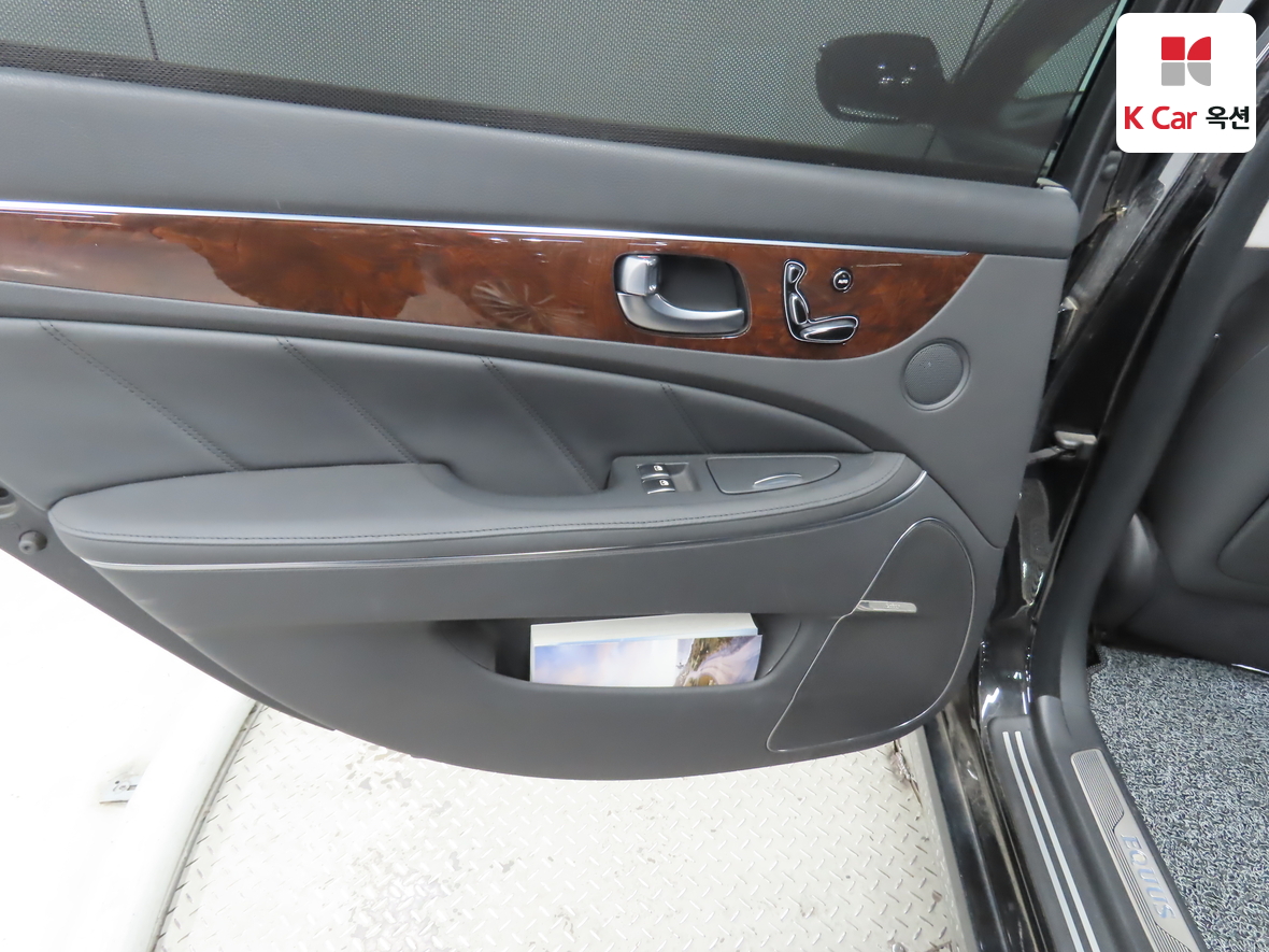 هيونداي إيكوس 2014 - صورة 22