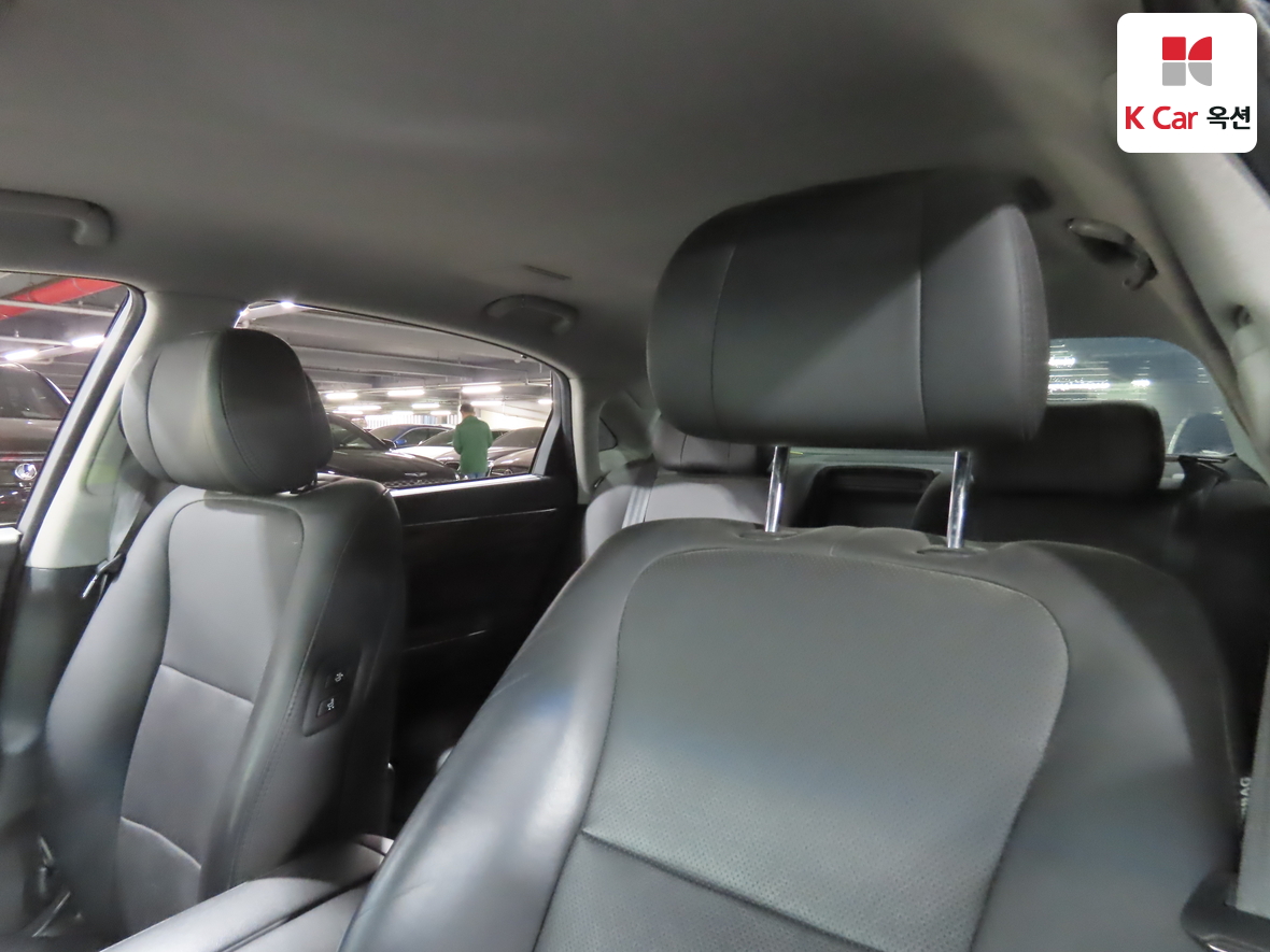 هيونداي إيكوس 2014 - صورة 19