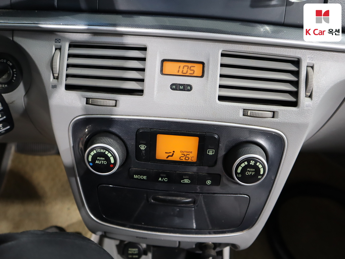 هيونداي سوناتا 2006 - صورة 15