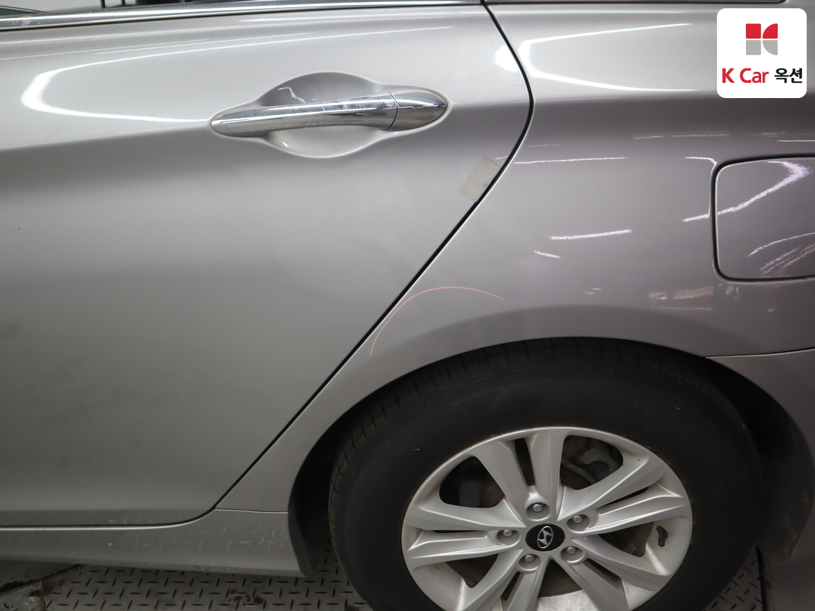 هيونداي سوناتا 2010 - صورة 38