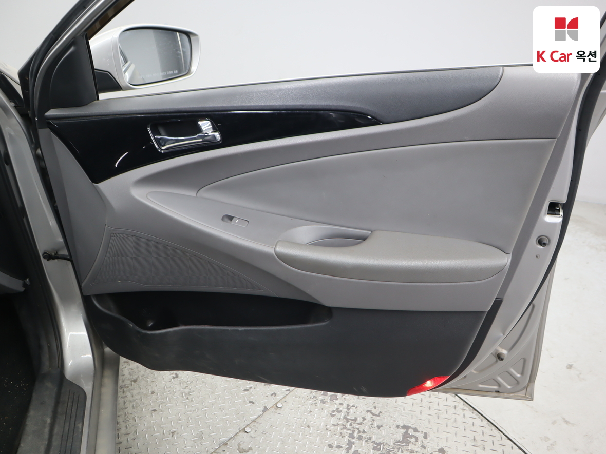 هيونداي سوناتا 2010 - صورة 28