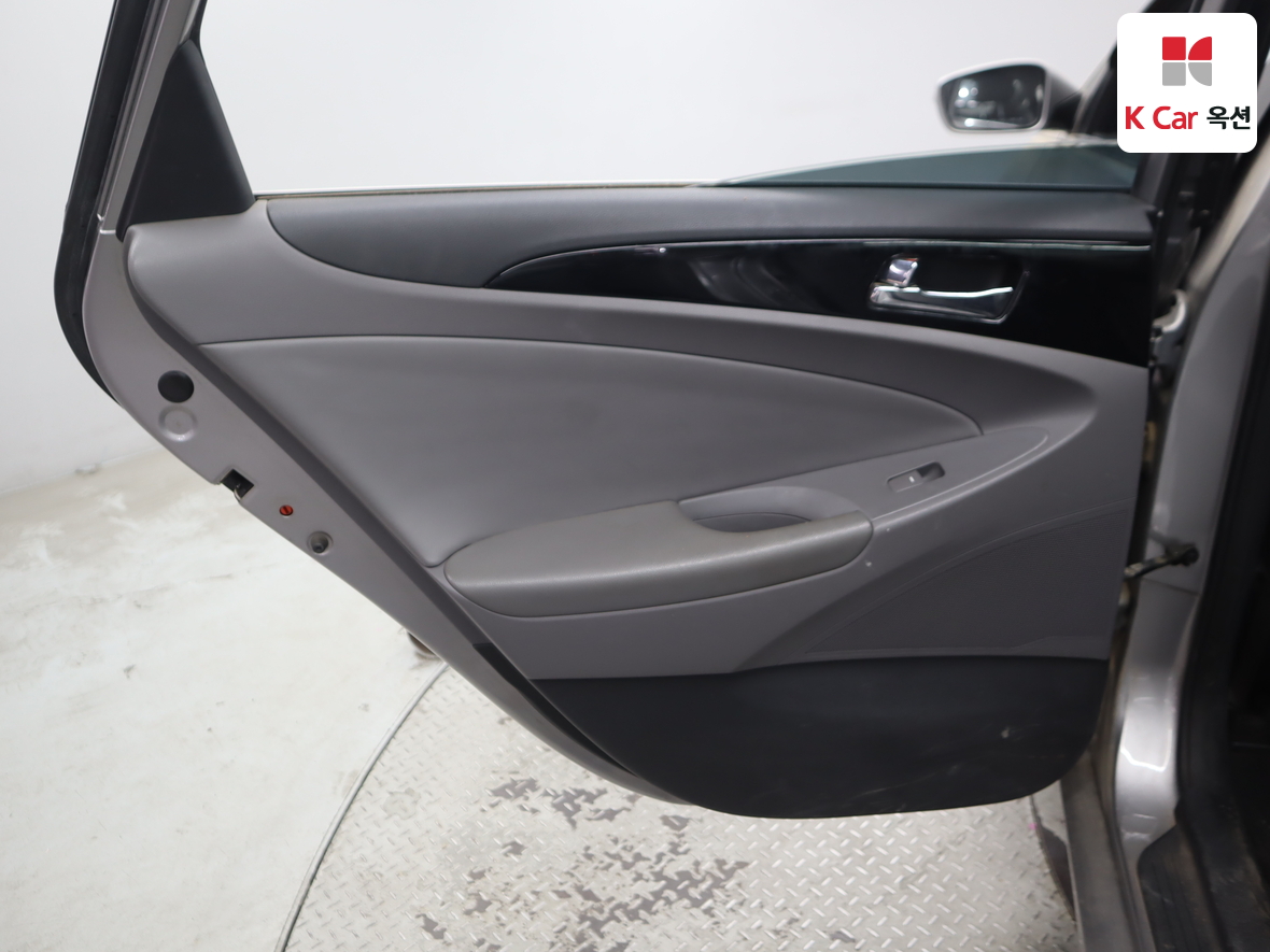 هيونداي سوناتا 2010 - صورة 22