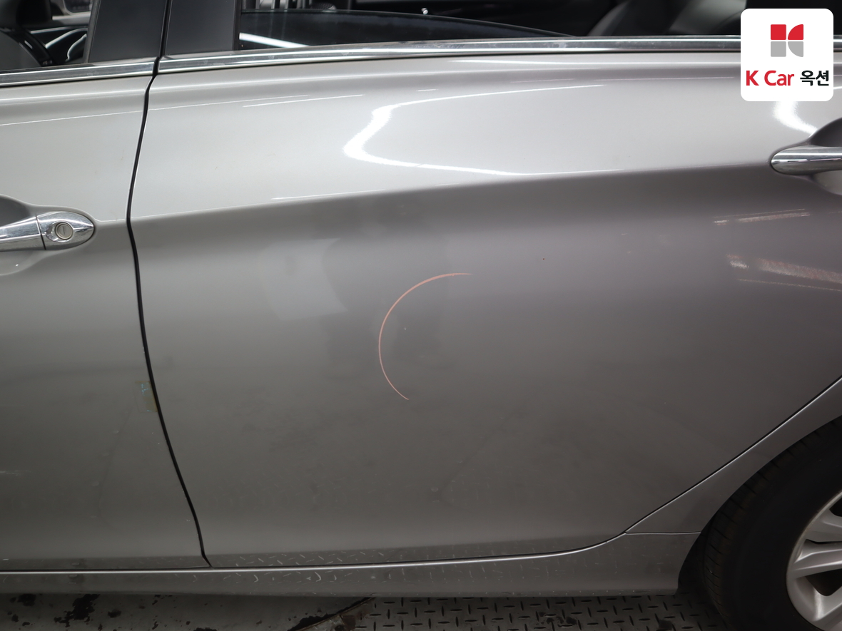 هيونداي سوناتا 2010 - صورة 37