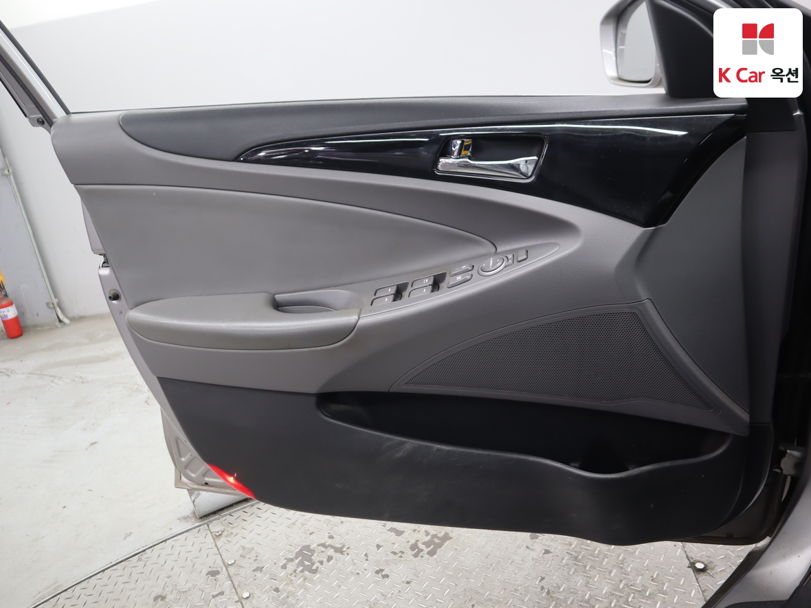 هيونداي سوناتا 2010 - صورة 8