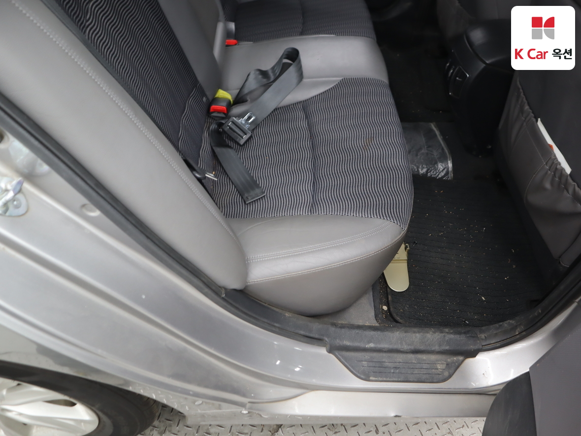 هيونداي سوناتا 2010 - صورة 27