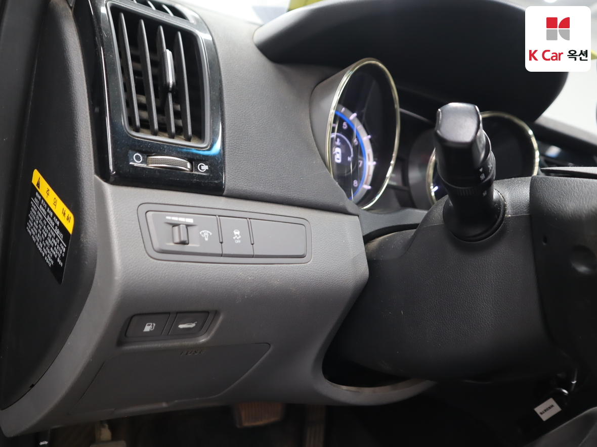 هيونداي سوناتا 2010 - صورة 9