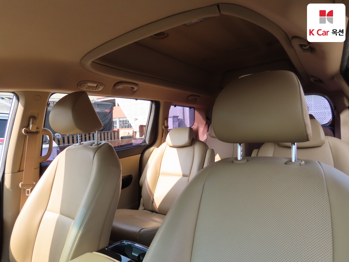 Kia New Carnival 2017 - Image 19